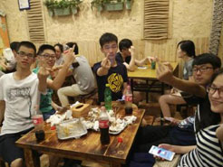 东港烧烤加盟,学烧烤技术,开烧烤店多少钱疯狂烤翅加盟